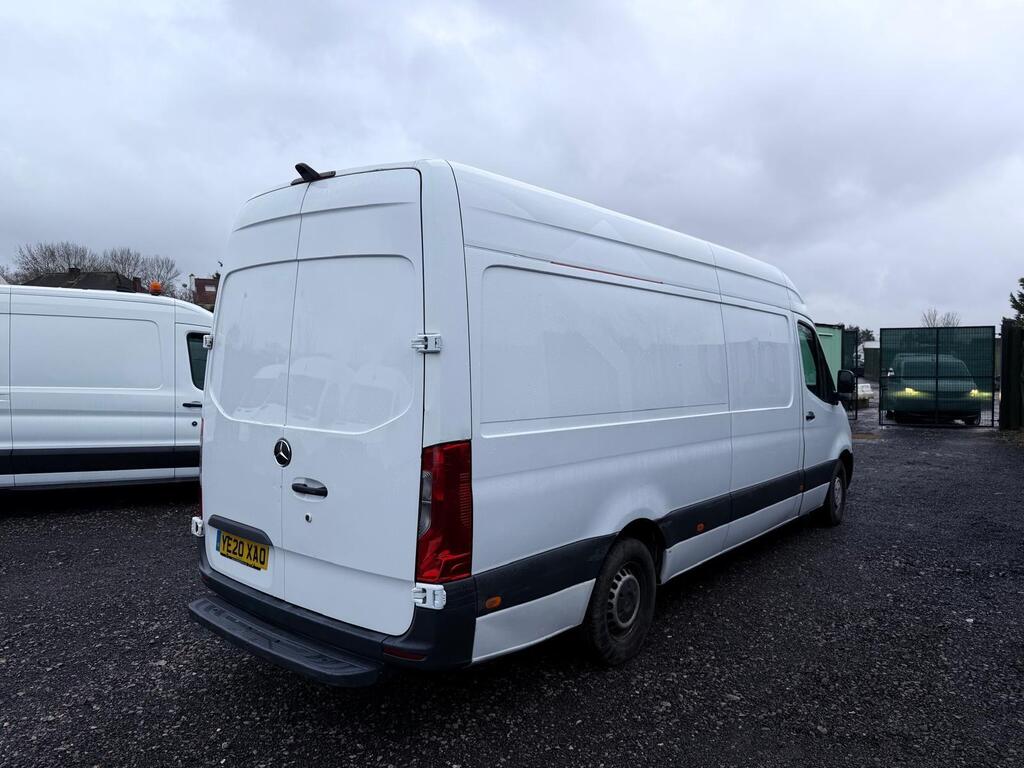 GR Auto - 4 - Mercedes-Benz Sprinter (11)