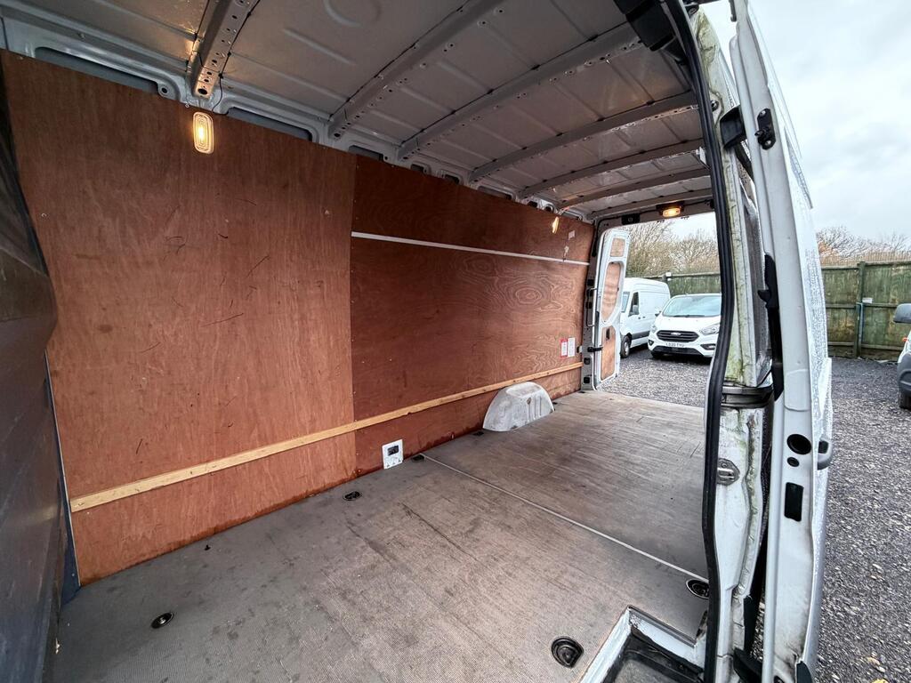 GR Auto - 4 - Mercedes-Benz Sprinter (12)