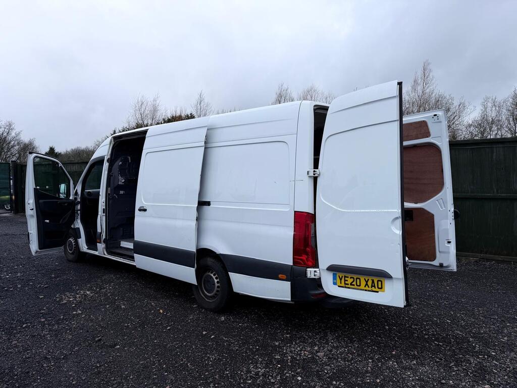 GR Auto - 4 - Mercedes-Benz Sprinter (9)